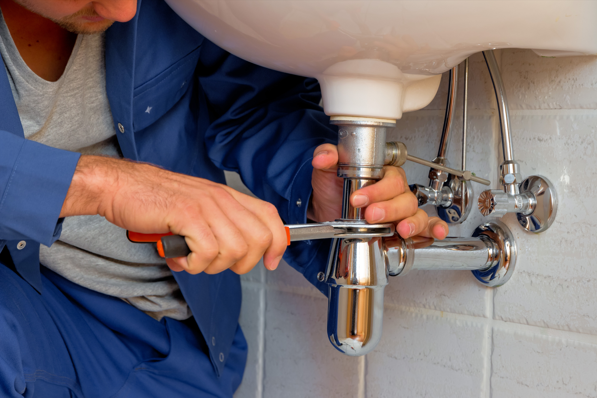 plumber tool used to unbolt bathroom sink